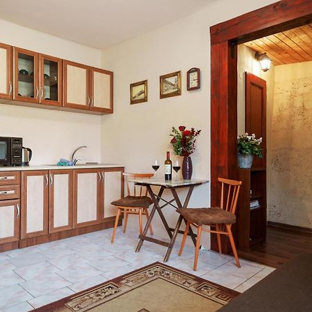 Apartment Melita - The Very Centre Of Town บันสกา ชีอาว์นีซา ภายนอก รูปภาพ