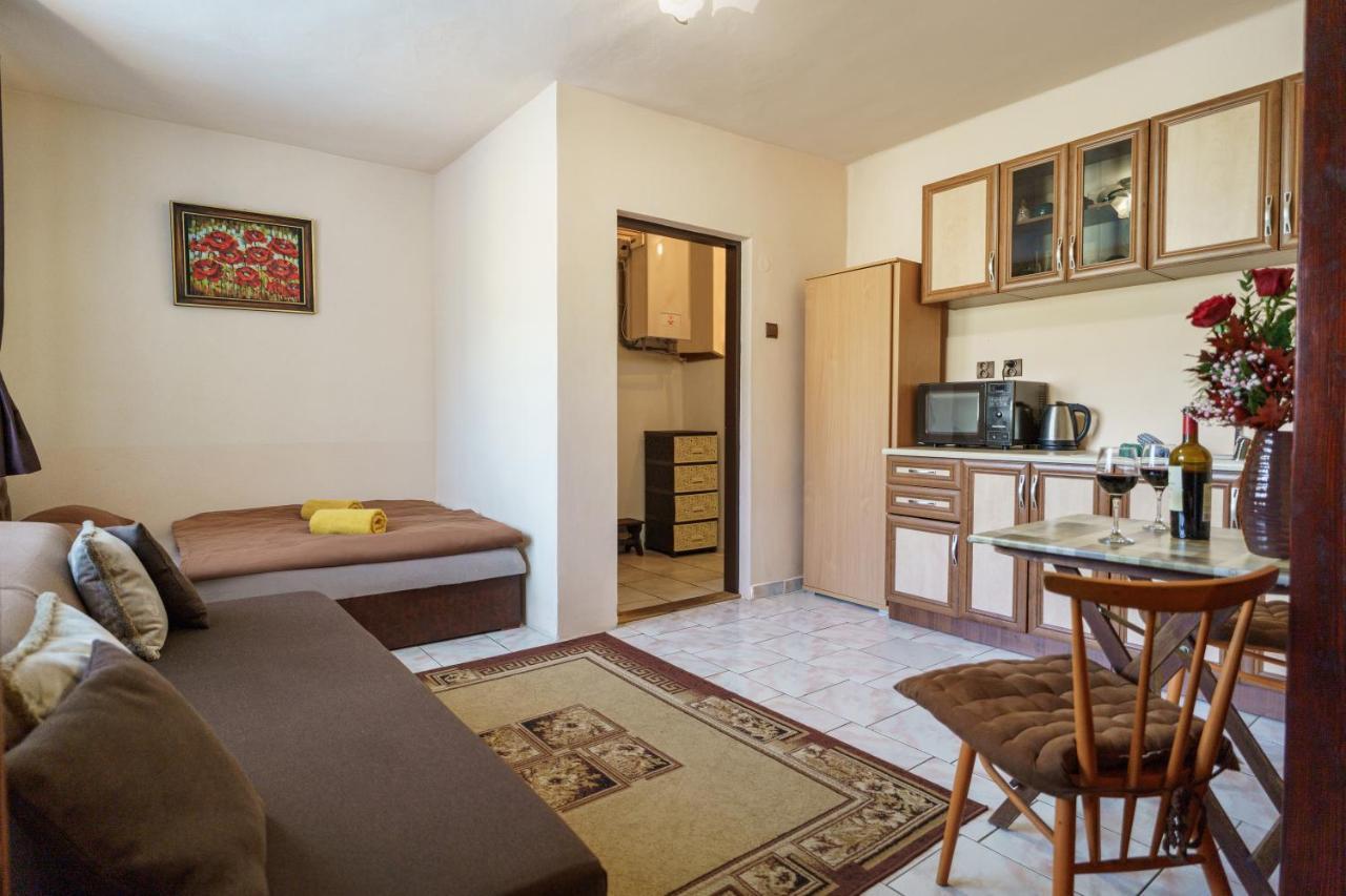 Apartment Melita - The Very Centre Of Town บันสกา ชีอาว์นีซา ภายนอก รูปภาพ